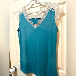 XIEERDUO Womens Lace Tank Tops Loose Fit V Neck Casual Sleeveless